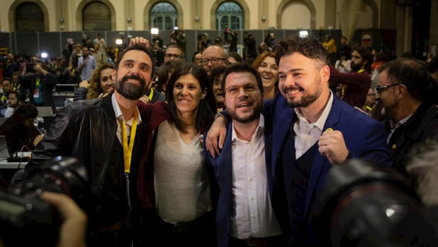 ep i-d el presidente del parlament de catalunya roger torrent la diputada en el parlament marta