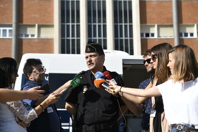La Policía Nacional presenta diez unidades móviles para reforzar las fronteras t | Oscar del Pozo - Europa Press ep la policia nacional presenta diez unidades movilesreforzarfronteras t
