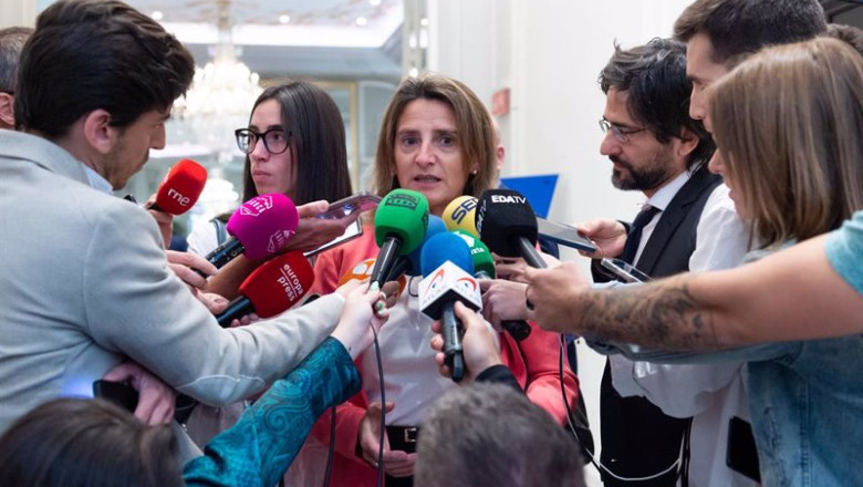 ep la vicepresidenta tercera y ministra para la transicion ecologica teresa ribera atiende a medios ep la vicepresidenta tercera y ministra para la transicion ecologica teresa ribera atiende a medios