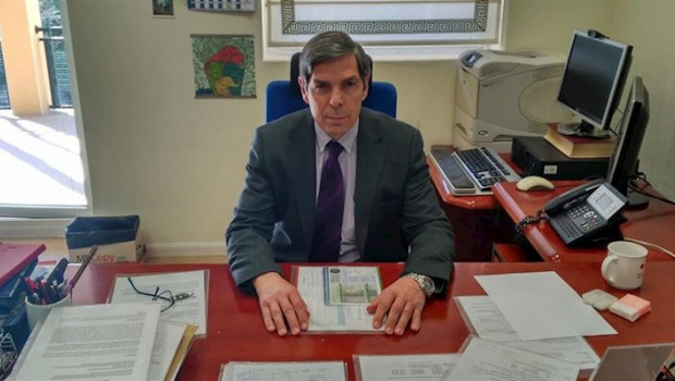 ep manuel posada en su despacho del instituto de investigacion en enfermedades raras iier del isciii