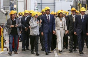 ep pedro sanchez visitaplantarenaultvalladolid 20181022171102