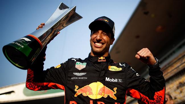 El piloto australiano de Fórmula 1 Daniel Ricciardo en el Gran Premio de China | RED BULL - Archivo ep piloto australianoformula 1 daniel ricciardogran premiochina