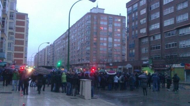 ep unas 200 personasconcentrangamonalimpedirobras