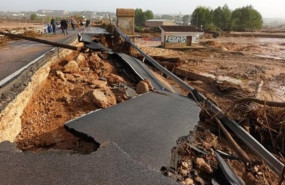 ep viaducto de la a 7 colapsado sobre barranco del gallego del poyo valencia
