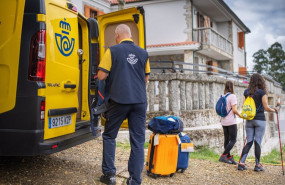 ep archivo   economia  correos destinara tres millones para empezar a rejuvenecer la edad media de