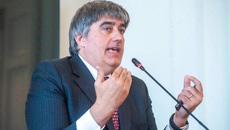Carlos Aso | APIE ep carlos aso consejero delegado de andbank durante su intervencion en el curso de verano que