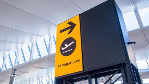 ep el aeropuerto de heathrow
