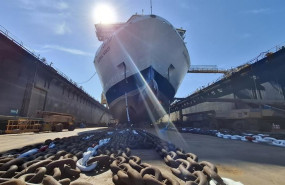 ep el buque global mercy en los astilleros de navantia en cadiz
