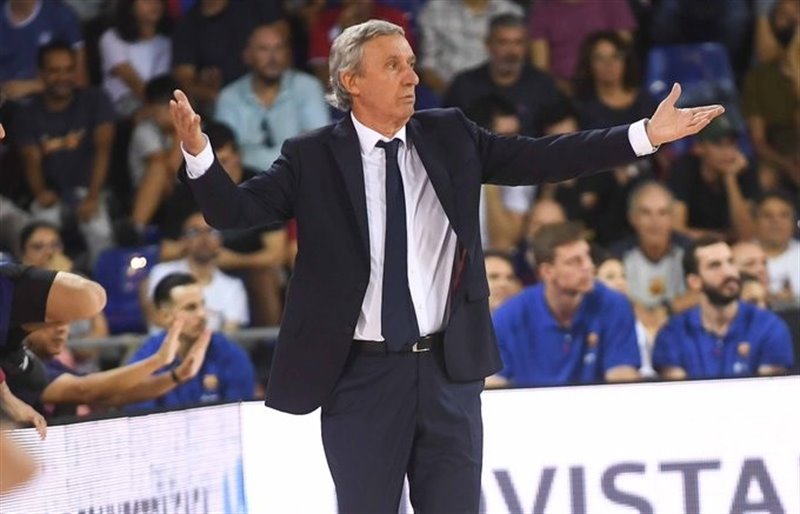 ep el entrenador del bara svetislav pesic en un partido