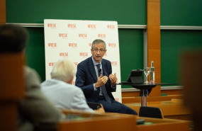 ep el gobernador del banco de espana pablo hernandez de cos ofrece una conferencia online sobre