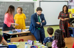 ep el presidente de la region de murcia fernando lopez miras durante una visita a un colegio