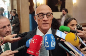 ep el presidente del banco sabadell josep oliu atiende a los medios en oviedo con motivo de su