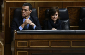 ep el presidente y la vicepresidenta del gobierno pedro sanchez y carmen calvo sentados en su escano