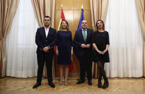 ep i-d el presidente de la upta eduardo abad la ministra de trabajo y economia social yolanda diaz