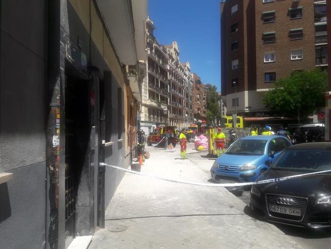Imagen del edificio de Chamberí acordonado | EMERGENCIAS MADRID ep imagenedificiochamberi acordonado
