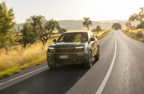 ep jeep renueva el avenger con una version de gasolina y una edicion especial por su 85 aniversario