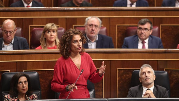ep la ministra de hacienda en funciones maria jesus montero responde a las preguntas de los grupos