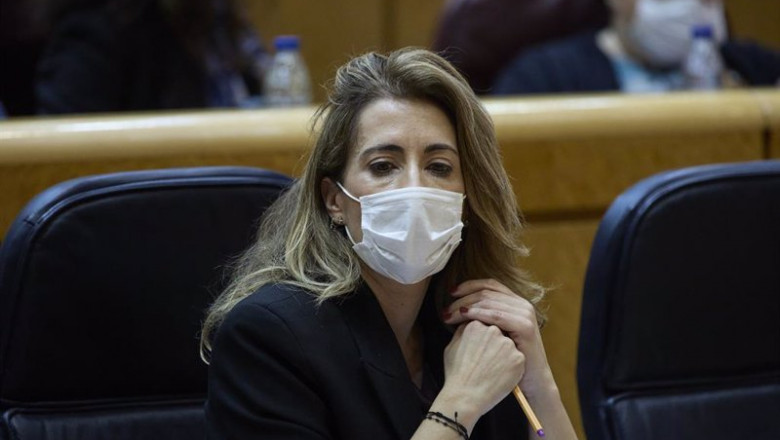 La ministra de Transportes, Movilidad y Agenda Urbana, Raquel Sánchez, en una sesión de control al Gobierno en el Senado | Jesús Hellín - Europa Press ep la ministra de transportes movilidad y agenda urbana raquel sanchez en una sesion de control al