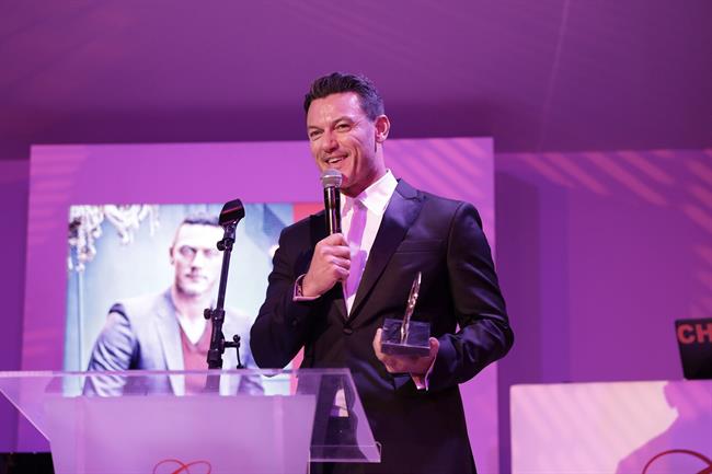 LUKE EVANS | CEDIDA POR THE GLOBAL GIFT INITIATIVE ep luke evans