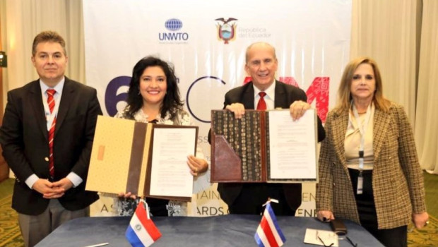 ep paraguay y costa rica firman un acuerdo para cooperar en el ambito del turismo