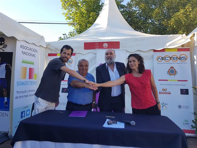 Pato Clavet, Pedro Muñoz, Francisco Santolaya y Virginia Ruano en El Espinar | EUROPA PRESS ep pato clavet pedro munoz francisco santolayavirginia ruanoespinar