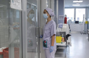 ep profesionales sanitarios en la unidad de cuidados intensivos uci archivo