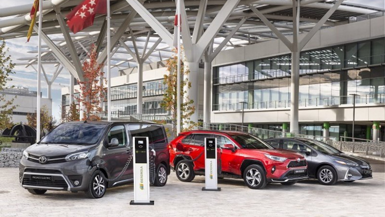 ep toyota se alia con iberdrola y endesa x para ofrecer una mejor oferta de recarga para sus modelos