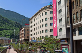 ep tres hoteles en el centro de andorra la vella