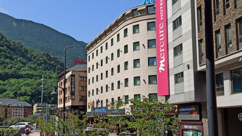ep tres hoteles en el centro de andorra la vella