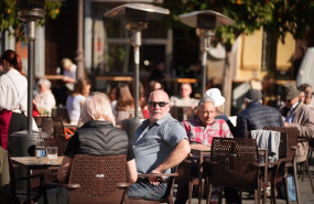 ep turistas por las calles de sevilla en enero con temperaturas primaverales a 24 de enero de 2024 ep turistas por las calles de sevilla en enero con temperaturas primaverales a 24 de enero de 2024