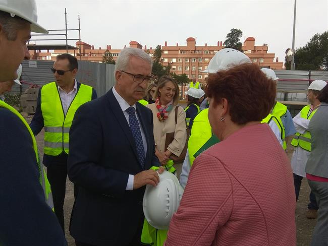 El vicepresidente de la Junta, Manuel Jiménez Barrios, en Almería | EUROPA PRESS ep vicepresidentela junta manuel jimenez barrios en almeria
