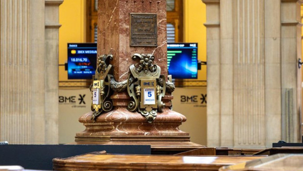 ep vista del interior del palacio de la bolsa de madrid a 5 de agosto de 2026 en madrid espana