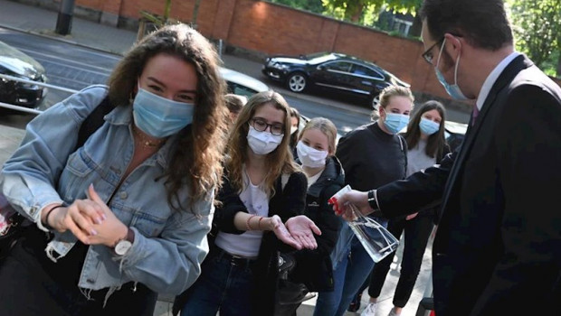 ep vuelta a las clases en frankfurt tras la crisis del coronavirus