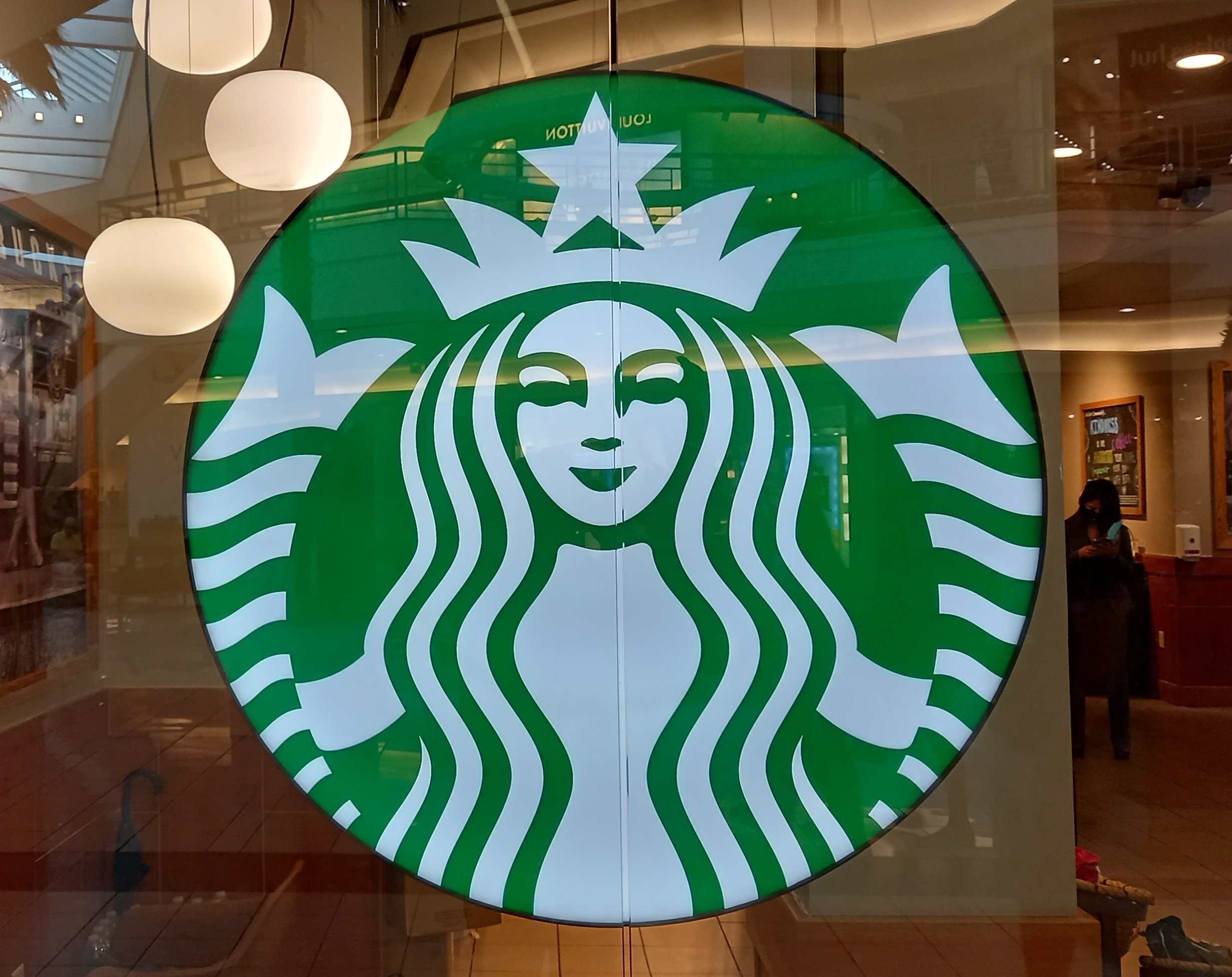 Starbucks se introduce en la Web3 con los NFT basados en Polygon, Starbucks Odyssey