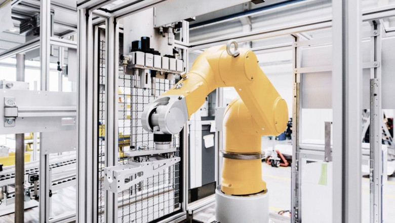 1644314703 00199590rwd 1200