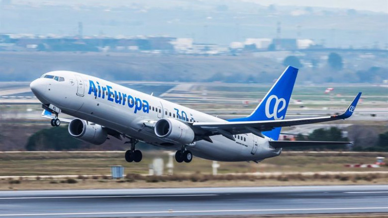 Archivo - Avión de Air Europa. | JORGE GUARDIA - Archivo ep archivo avion de air europa 20220228163104