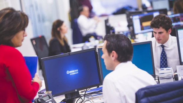 ep archivo bce mutuactivos recomienda comprar dolares ayuda a diversificar y se comporta bien ep archivo bce mutuactivos recomienda comprar dolares ayuda a diversificar y se comporta bien