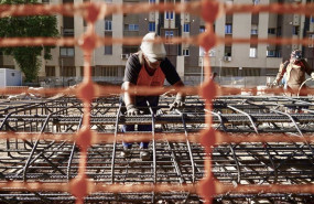 ep archivo   operarios de la construccion trabajan en las obras del tramo i de la prolongacion del