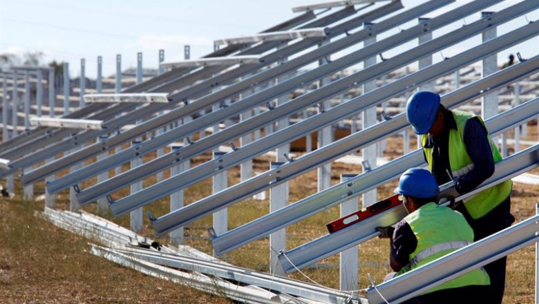 Construcción de planta fotovoltaica de Iberdrola | IBERDROLA ep construccion de planta fotovoltaica de iberdrola