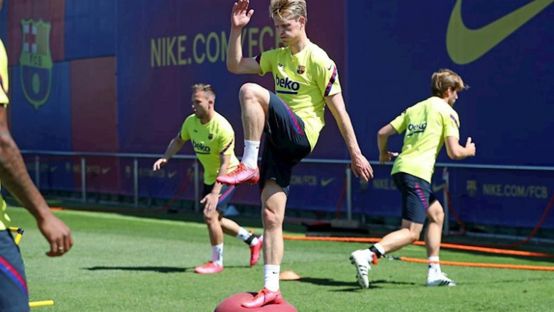 ep el jugador del fc barcelona frenkie de jong en un entrenamiento en mayo de 2020 ep el jugador del fc barcelona frenkie de jong en un entrenamiento en mayo de 2020