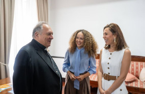 ep el obispo de la diocesis de canarias jose mazuelos junto a la consejera canaria de turismo y
