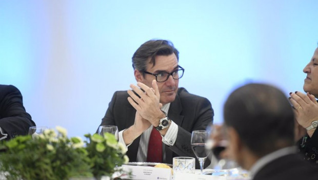 ep el secretario general del tesoro y financiacion internacional carlos san basilio en un almuerzo