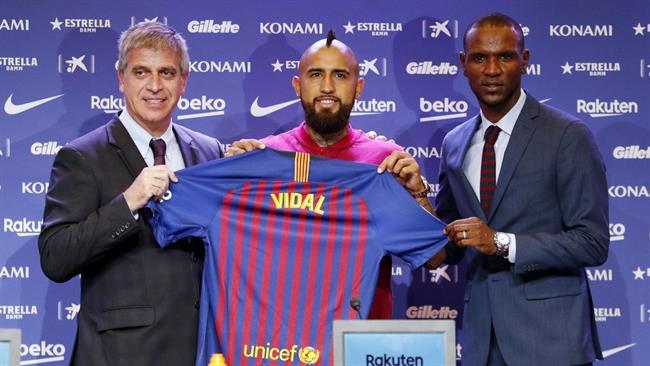 Eric Abidal Arturo Vidal Jordi Mestre Barcelona | MIGUEL RUIZ/FCB ep eric abidal arturo vidal jordi mestre barcelona