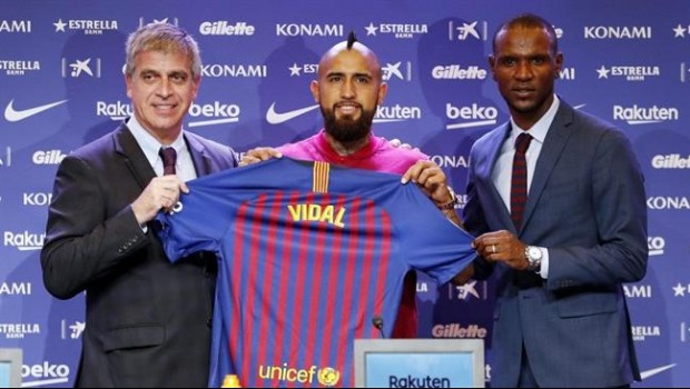 ep eric abidal arturo vidal jordi mestre barcelona