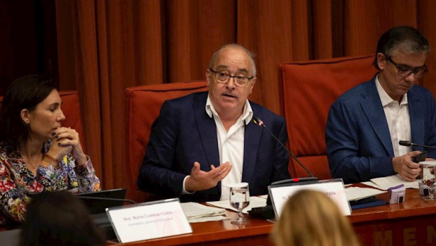 ep i-d la secretaria general de educacion de la generalitat nuria cuenca el conseller de educacion