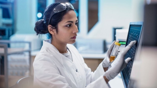 Investigadora en un laboratorio | NYUAD / MAGZOUB LAB - Archivo ep investigadora en un laboratorio