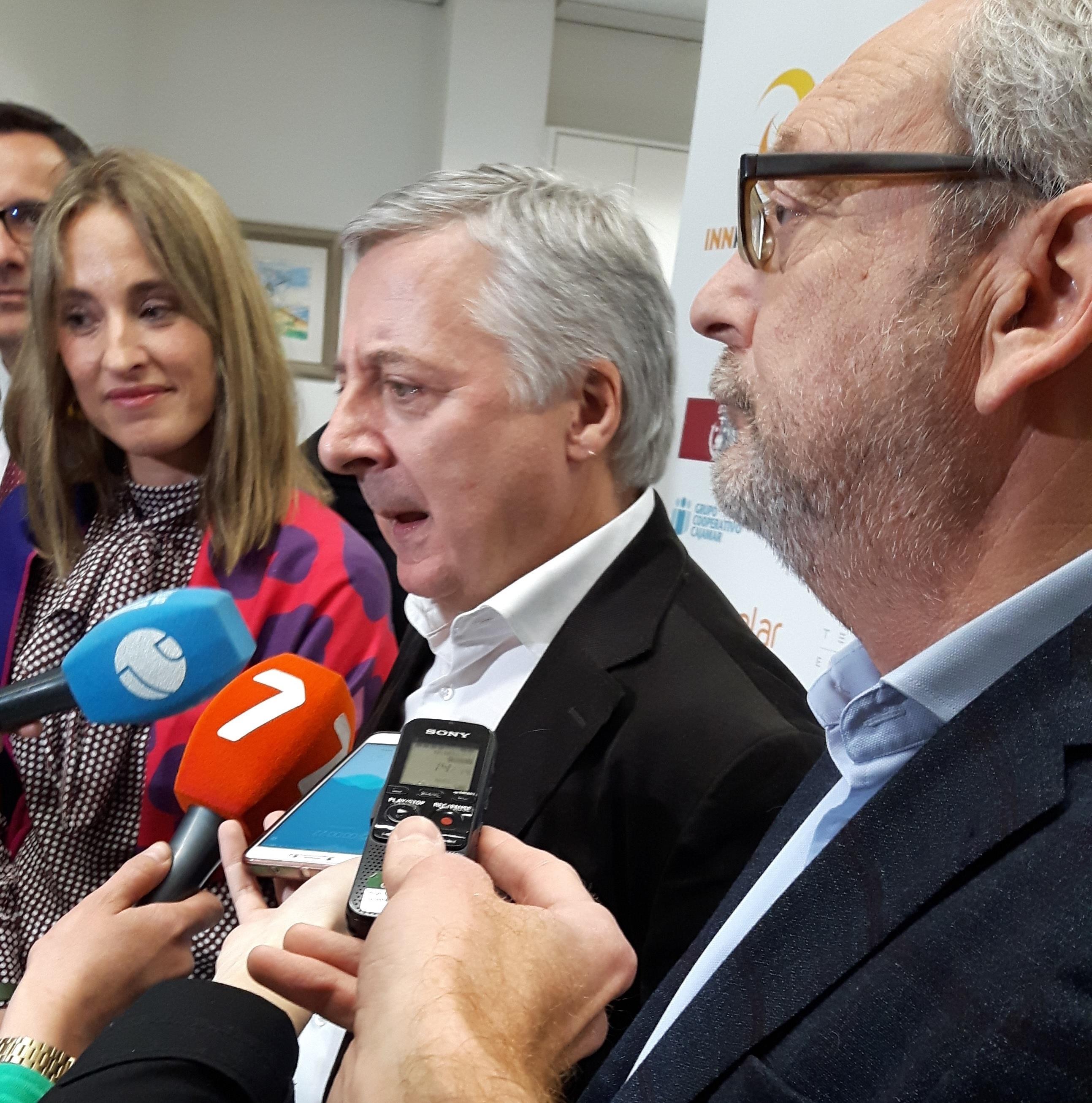 José Blanco, en el contacto con los medios de comunicación | EUROPA PRESS ep jose blanco encontactolos medioscomunicacion