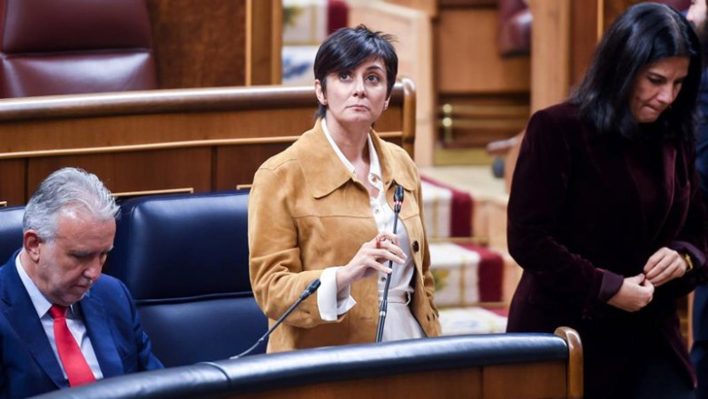 ep la ministra de vivienda y agenda urbana isabel rodriguez durante una sesion de control al