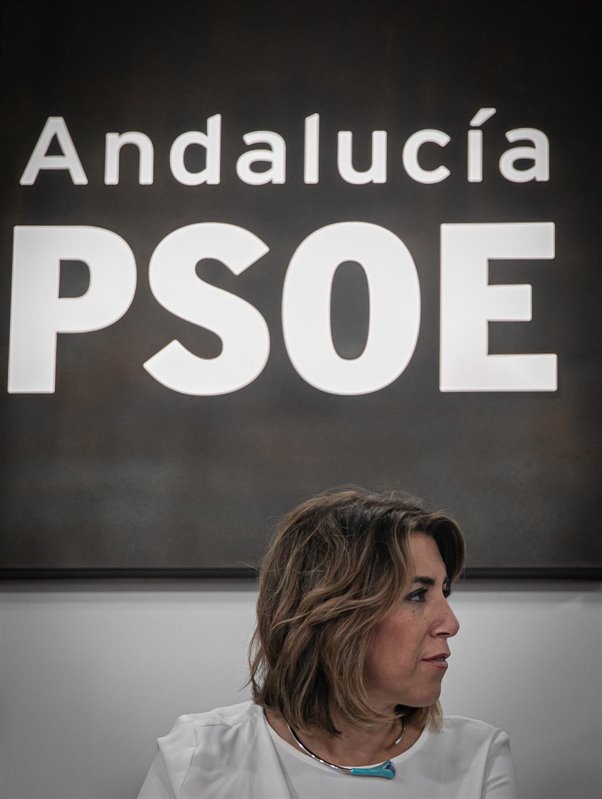 ep la secretario del psoe-a susana diaz en un momento de la reunion mantenida con la directiva de
