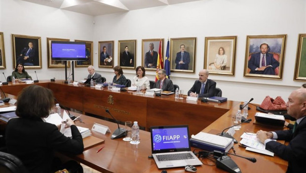 ep la vicepresidentagobiernoministraigualdad carmen calvo presidereunionpatronatola fundacion internacionalpara iberoamericaadministracionpoliticas publicas fiiapp entreasistentes la ministrajusticia dolores